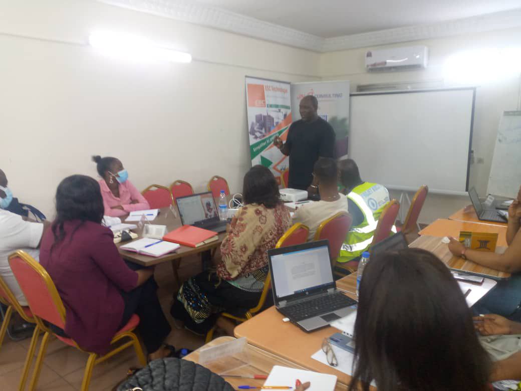 AGRH academie , avec notre confrère BINATE MAMADOU de SINAPLAST